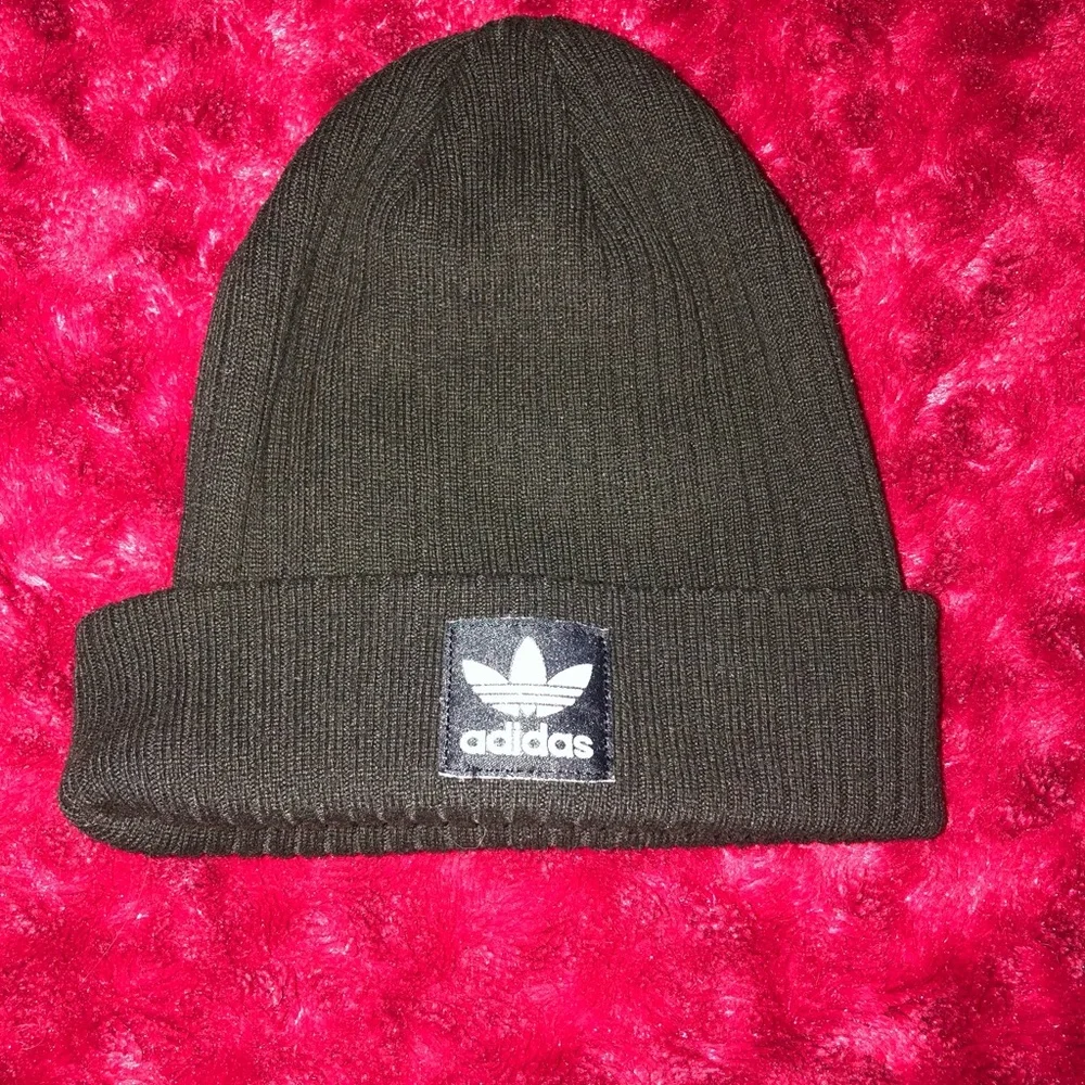 🩵2/$20 MIX & MATCH Adidas Youth Black Beanie Rib Cuff Hat (w-white logo)
